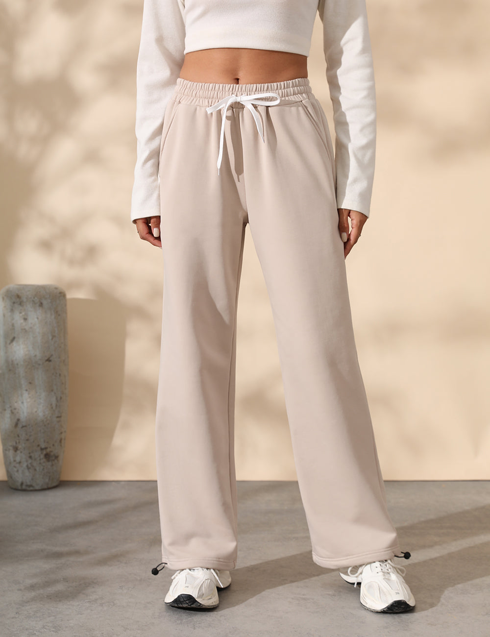 Fleece Lined Sweatpants for Women Winter Warm Wide Leg Drawstring Cuffs Baggy Sweat Pants