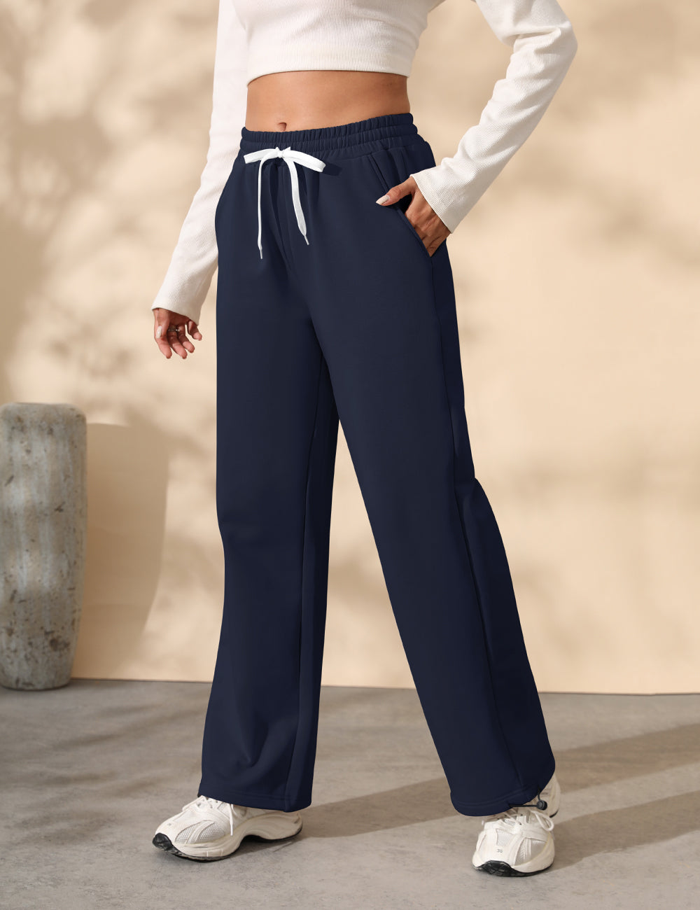 Fleece Lined Sweatpants for Women Winter Warm Wide Leg Drawstring Cuffs Baggy Sweat Pants