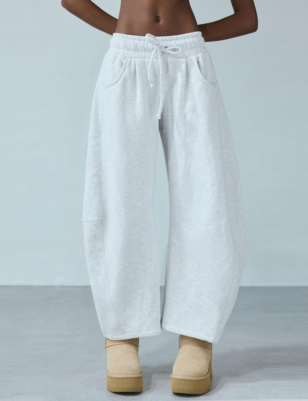 Women's Barrel Leg Sweatpant Drawstring Elastic Waisted Wide Leg Pants Casual Cotton Palazzo Trousers with Pockets