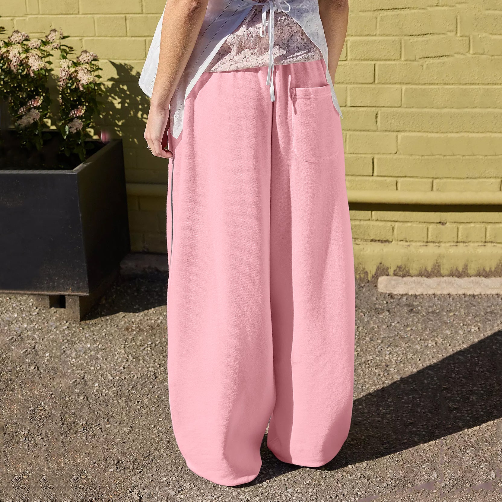 Women's Casual Baggy Sweat Pants  Drawstring Trousers with Pockets